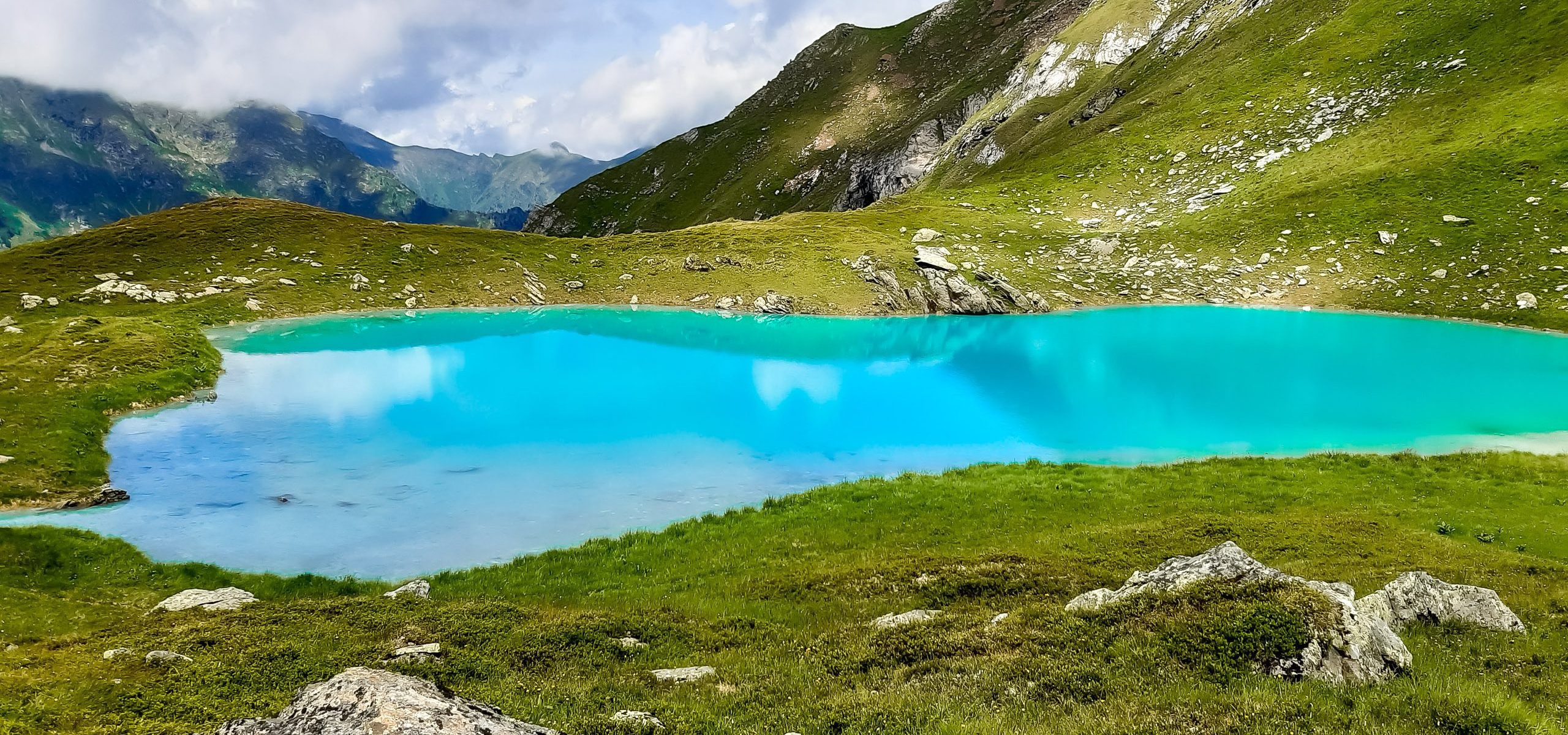 Türkisblauer Alpensee